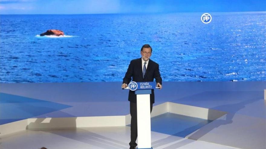 Rajoy mantiene a Cospedal y refuerza a Maíllo en la cúpula del PP