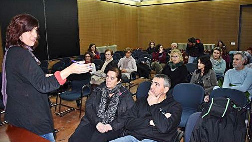 Reunió de veïns i comerciants del carrer Major de Berga, ahir