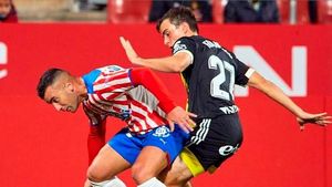 Stuani evita la derrota del Girona davant el Saragossa