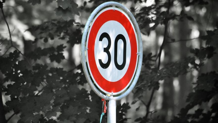 Estas son las nueva multas de velocidad de la DGT para 2024. Puntos y cantidad económica