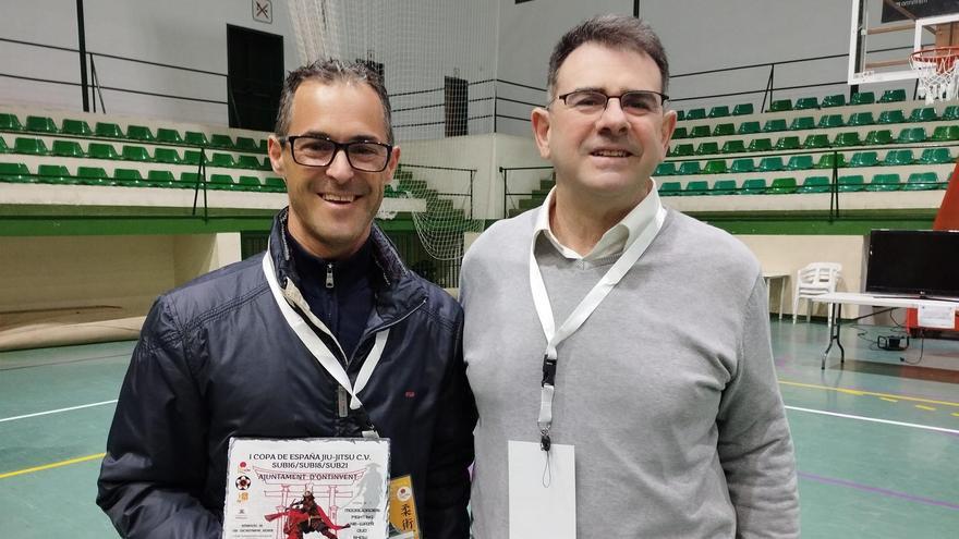 El regidor de Deportes de Ontinyent y Francisco Cano, del club Fon Do Kan.