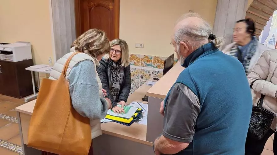 Vídeo: Vila-real abre su oficina especial de información y tramitación de las bonificaciones a la tasa de basura
