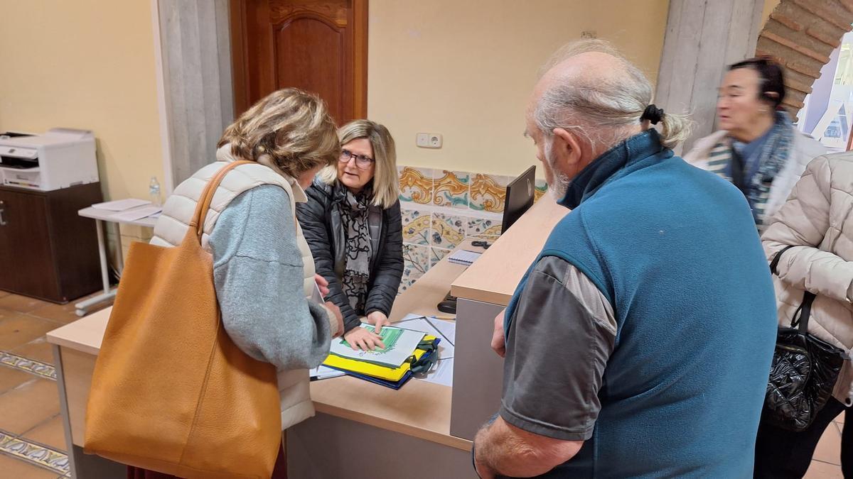 Vídeo: Vila-real abre su oficina especial de información y tramitación de las bonificaciones a la tasa de basura