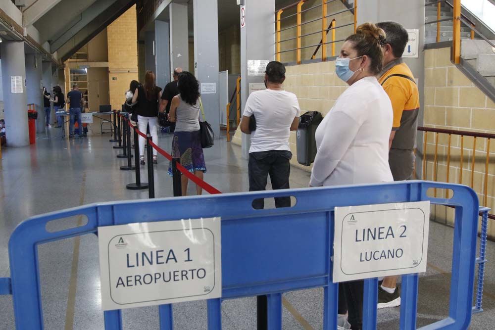 Comienza la vacunación covid en el pabellón de Vista Alegre