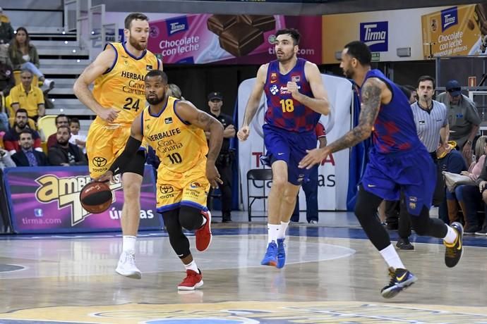 09-02-20 DEPORTES. PABELLON GRAN CANARIA ARENAS. SIETE PALMAS. LAS PALMAS DE GRAN CANARIA. Partido de baloncesto entre los equipos del Herbaife GC y el Barcelona.    Fotos: Juan Castro.