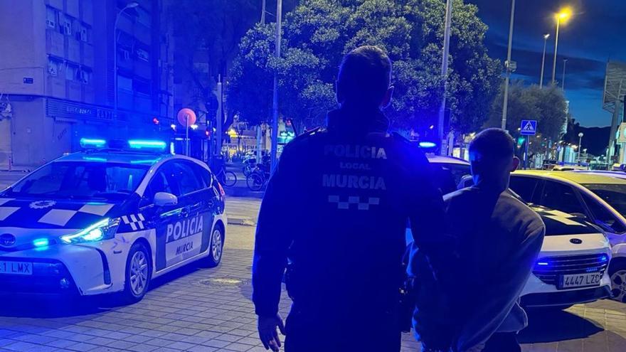 Cárcel para el hombre que destrozó 60 coches en El Palmar para robar dentro