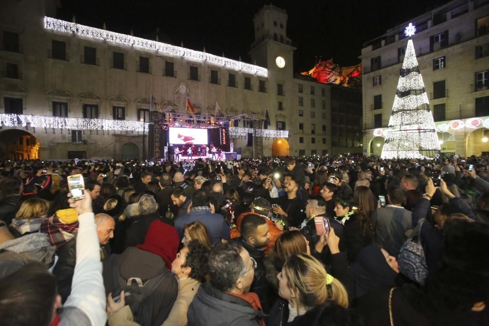 La Nochevieja 2018 en la Plaza del Ayuntamiento de Alicante