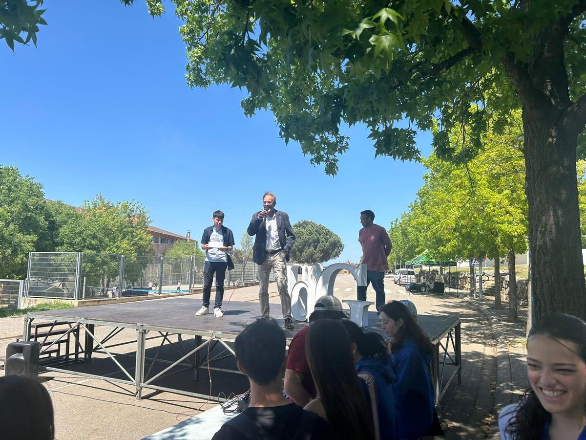 El rector de la UdG, Josep Calbó durant l'acte del pregó.