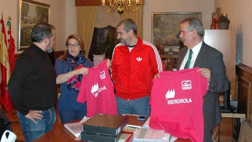 Imagen de la reunión celebrada entre AD Zamora Iberdrola y la Diputación de Zamora.