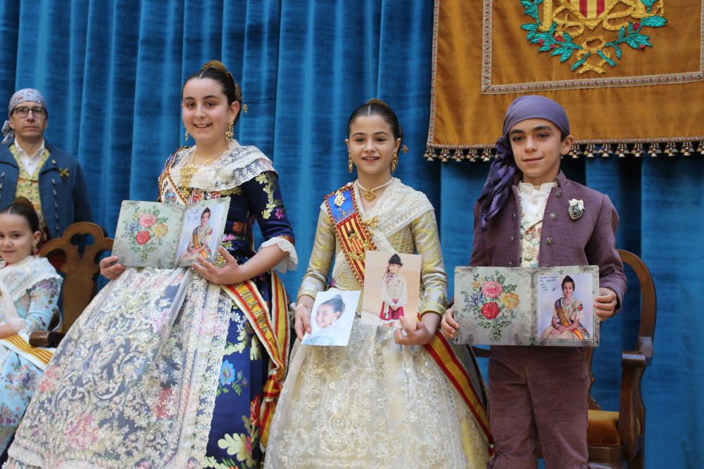 Estreno histórico de los niños falleros en el intercambio infantil