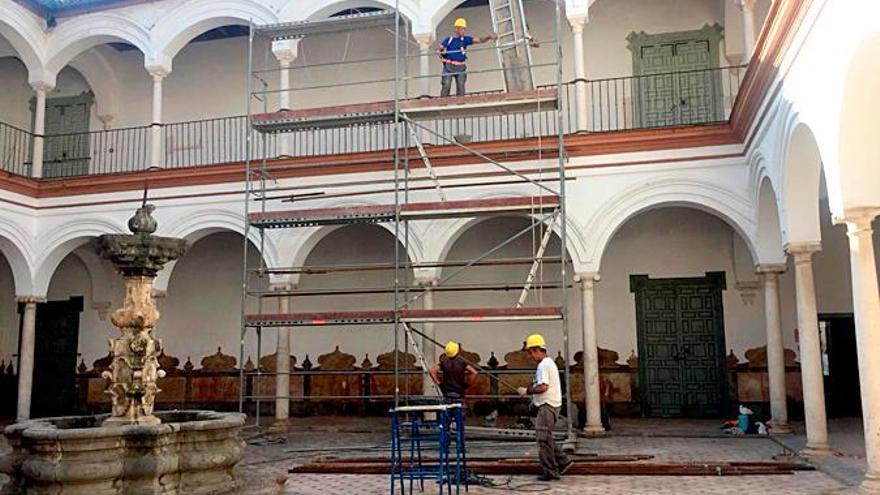 Obras en el Palacio de Peñaflor. / El Correo