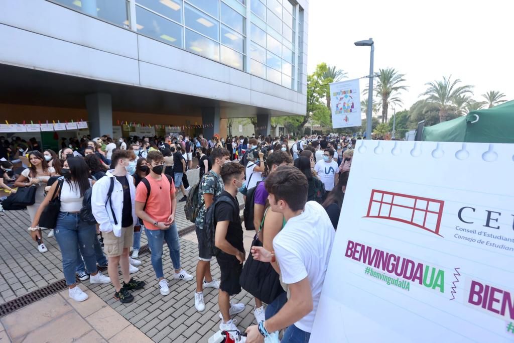 Bienvenida UA: así ha sido la feria de inauguración del curso 2021-22