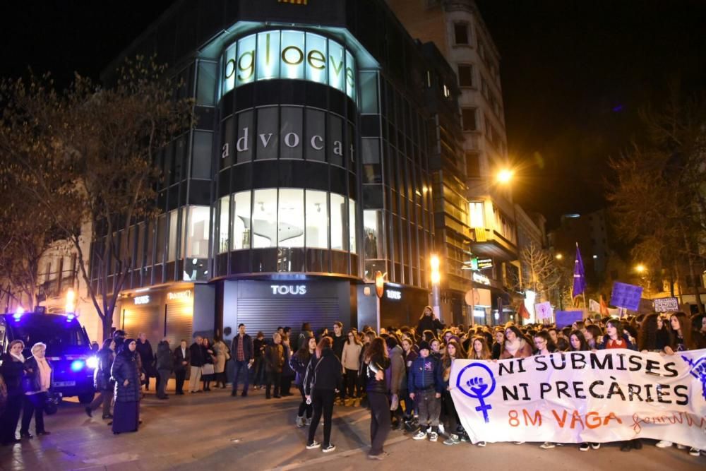 Manifestació feminista a Manresa