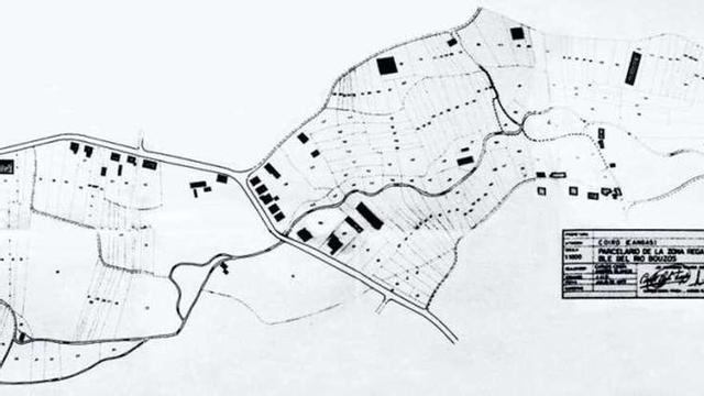 Plano das zonas regables do río Bouzós, en Coiro, no ano 1977.