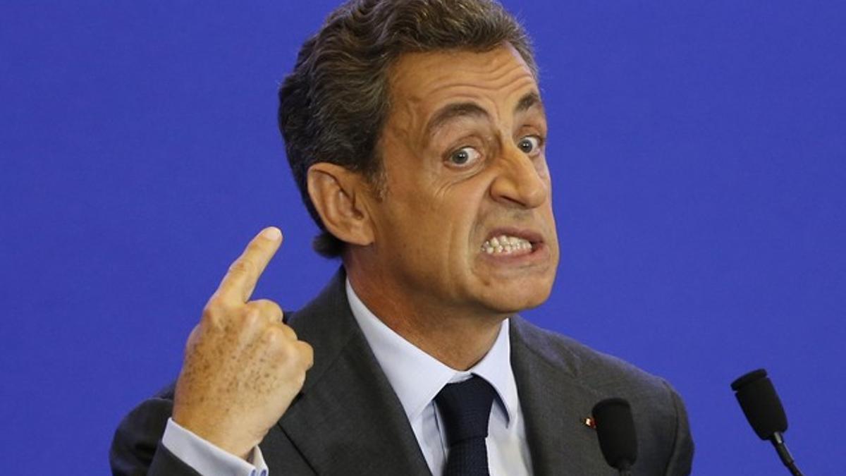 Nicolas Sarkozy, former French president and head of the conservative Les Republicains political party, delivers his speech at the party's headquarters in Paris