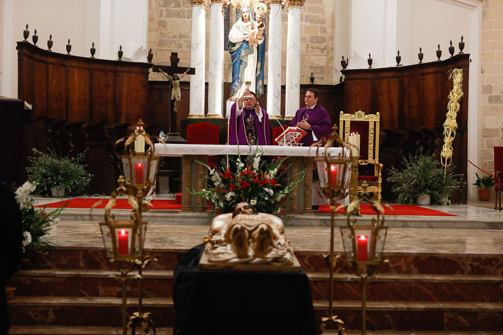 Así se vive el Martes Santo en Ibiza