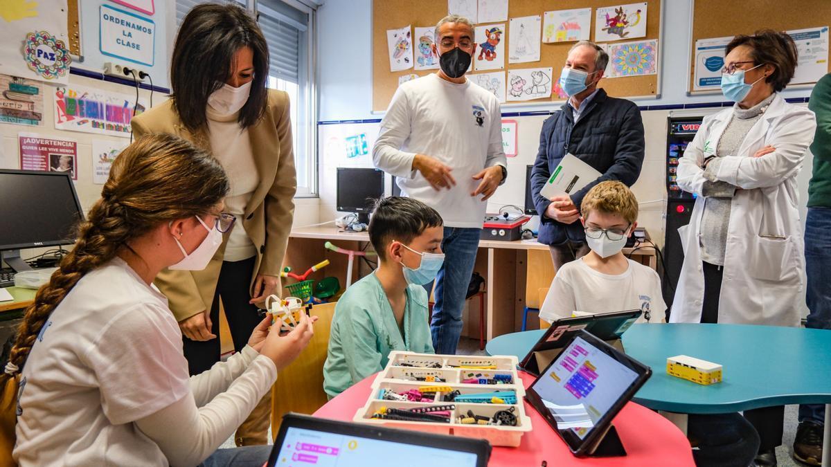 La innovación educativa llega al Materno Infantil de Badajoz