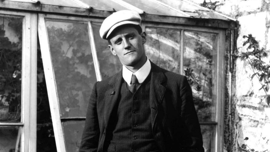 L’escriptor irlandès James Joyce, el 1904 |