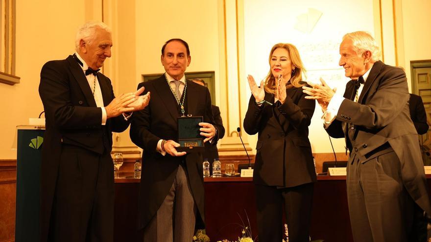 Javier González de Lara ingresa en la Academia de Ciencias Sociales y del Medio Ambiente de Andalucía