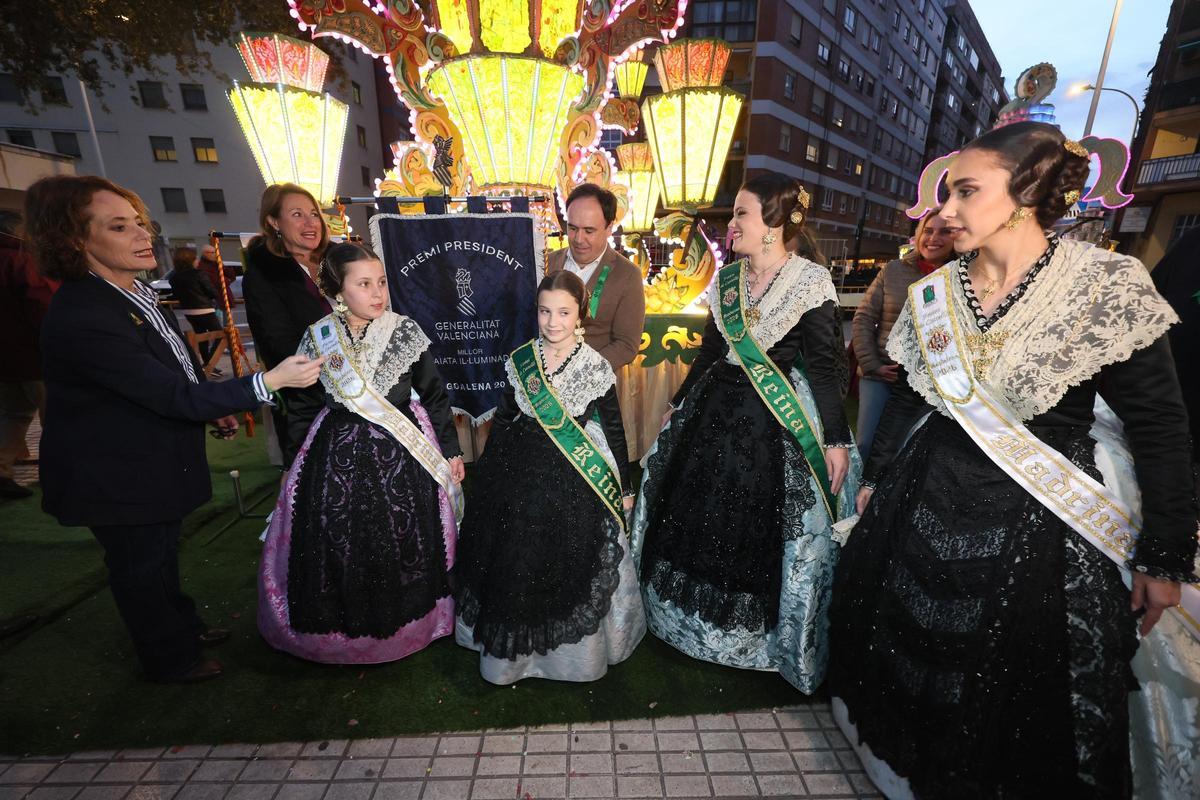 Pérez Llorca ratifica el apoyo de la Generalitat para "proteger nuestras señas de identidad como son las fiestas de la Magdalena"