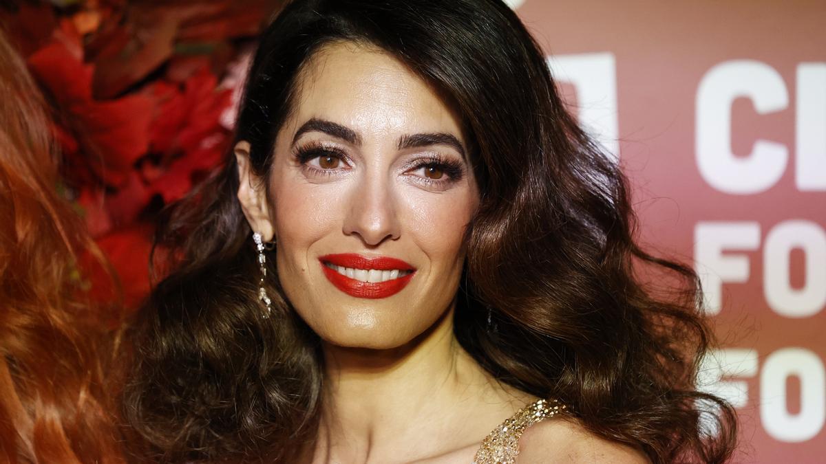 Las claves de estilo que convierten a Amal Clooney en todo un icono