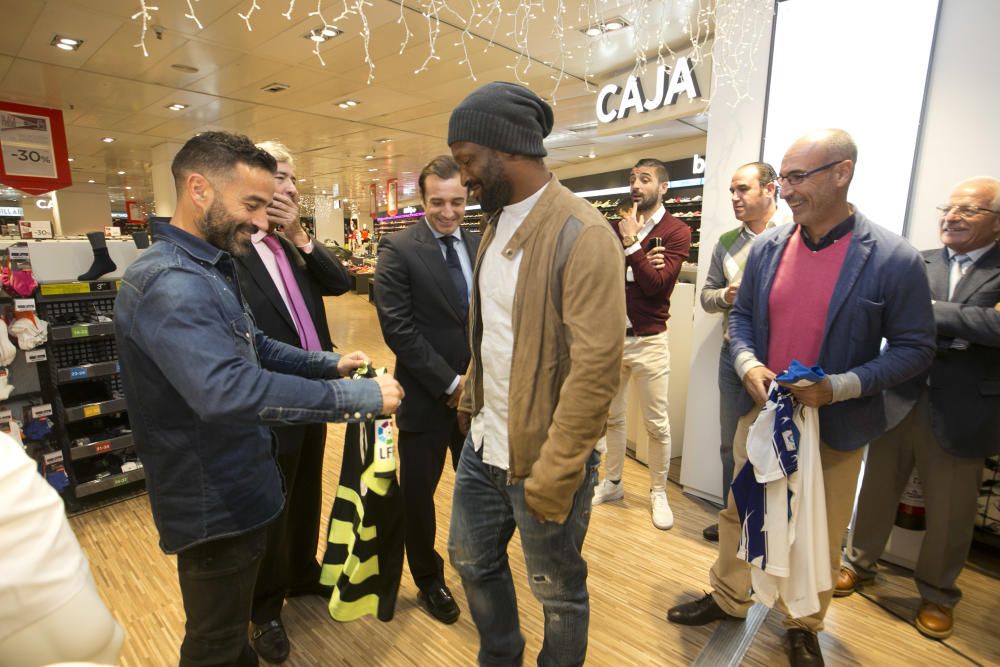 Reunión de los héroes blanquiazules del Camp Nou