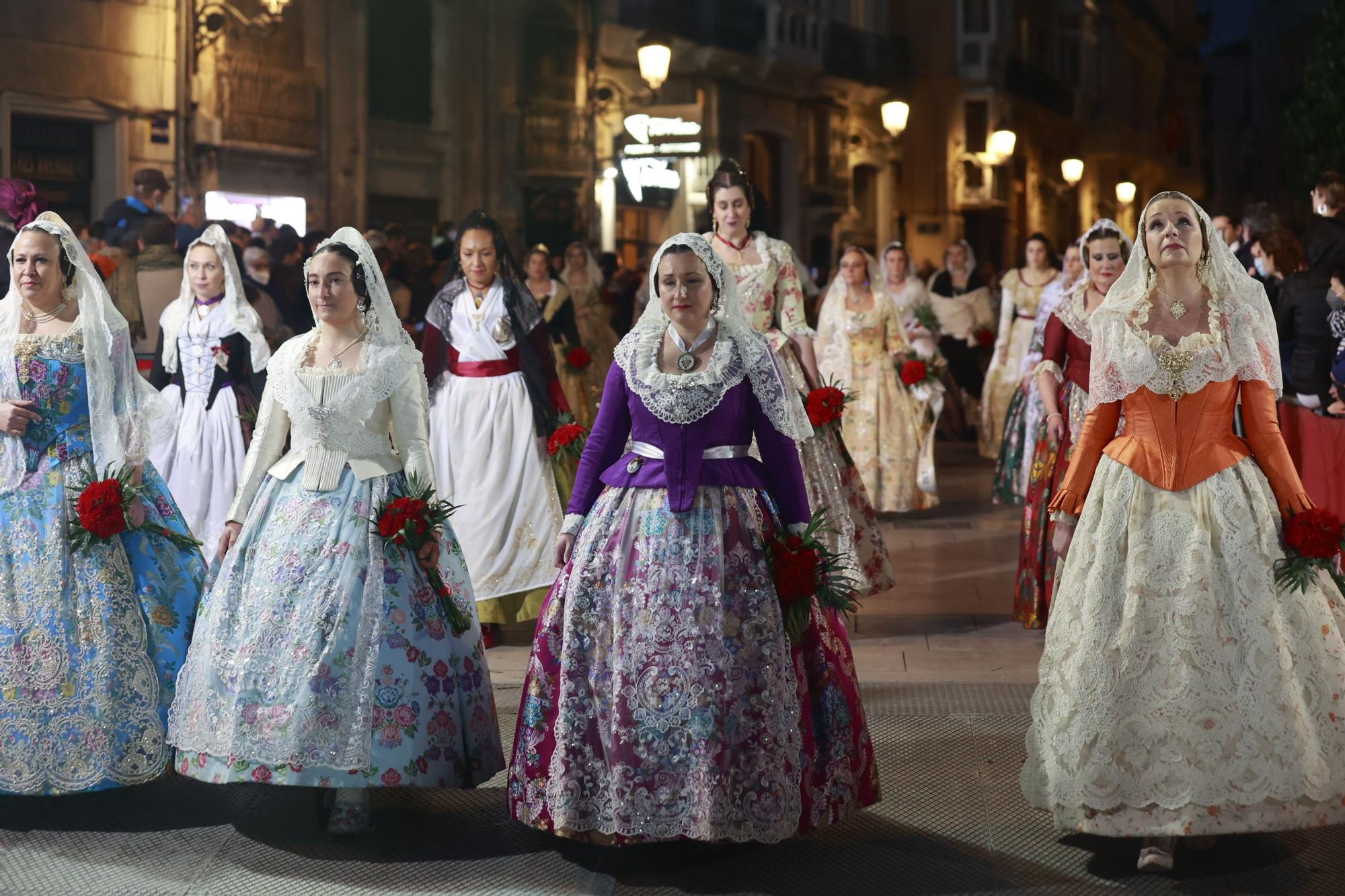 Búscate en el segundo día de ofrenda por la calle Quart (entre las 19:00 a las 20:00 horas)