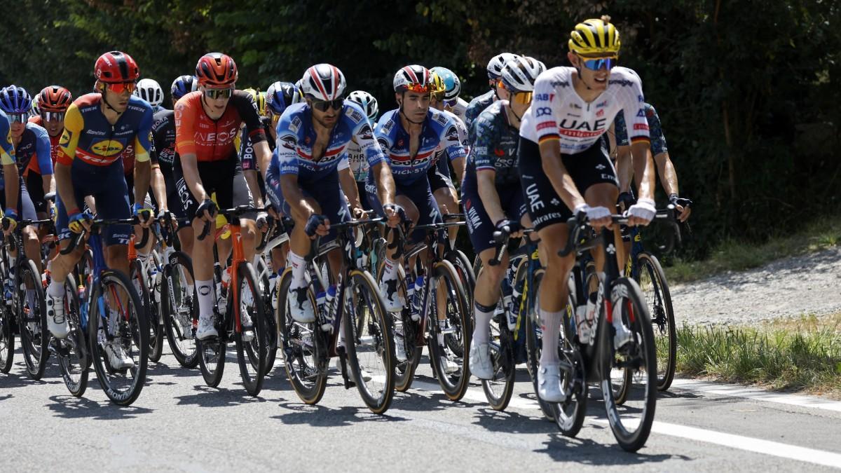 Imagen del pelotón durante la etapa 17 del Tour de Francia