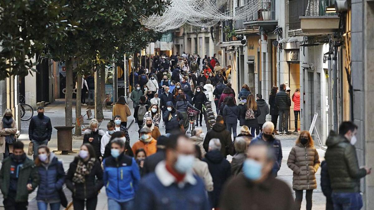 El carrer Santa Clara de Girona, aquest Nadal.