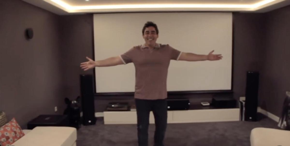 La casa de Pablo Chiapella cuenta con su propio cine privado