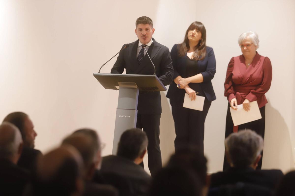La Agrupación de Cofradías presenta un nuevo número de la revista 'Córdoba Cofrade'.
