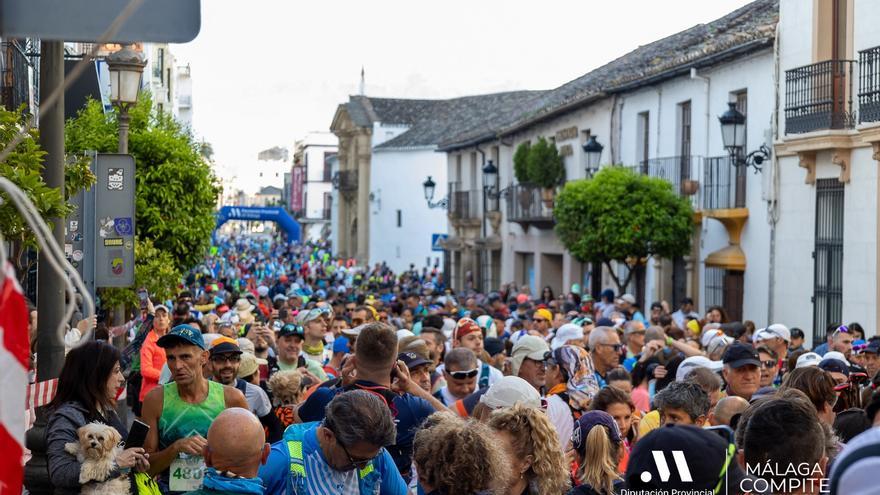 Ronda vuelve brillar en la Carrera Homenaje a la Legión