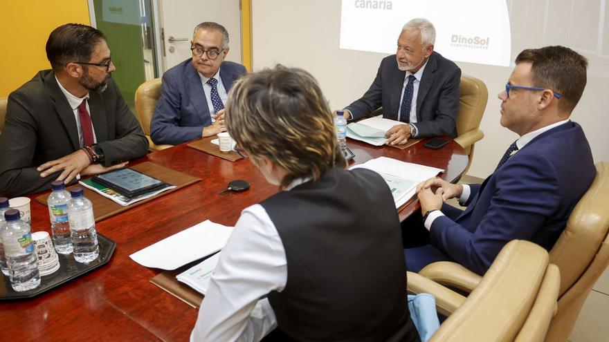 Momento de la reunión mantenida para analizar los resultados de este informe.. |