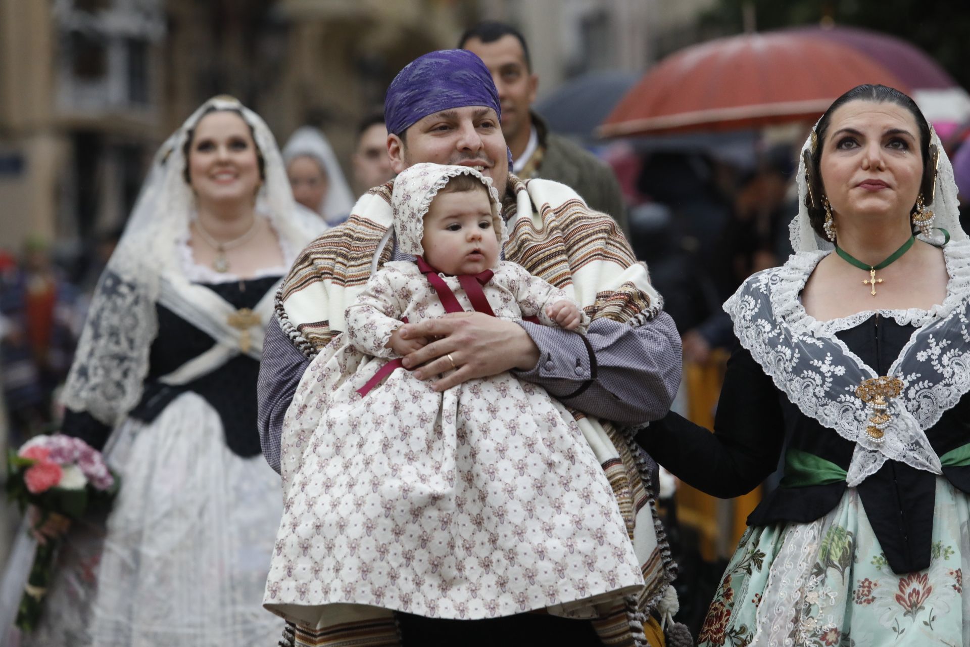 Búscate en el primer día de ofrenda por la calle Quart (entre las 18:00 a las 19:00 horas)