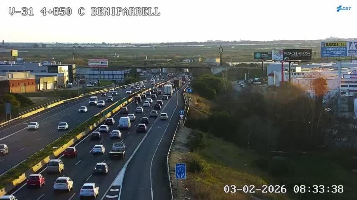 Tráfico en la pista de Silla