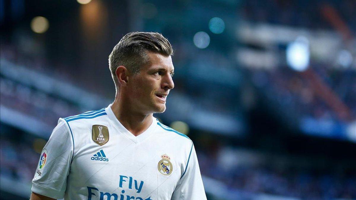 Toni Kroos también ha empezado el curso a un nivel más bajo de lo normal. Puede que la culpa sea su falta de 'feeling' con Lopetegui o puede que el alemán haya perdido el apetito tras haber conquistado las tres últimas Champions Toni Kroos también ha empezado el curso a un nivel más bajo de lo normal. Puede que la culpa sea su falta de 'feeling' con Lopetegui o puede que el alemán haya perdido el apetito tras haber conquistado las tres últimas Champions