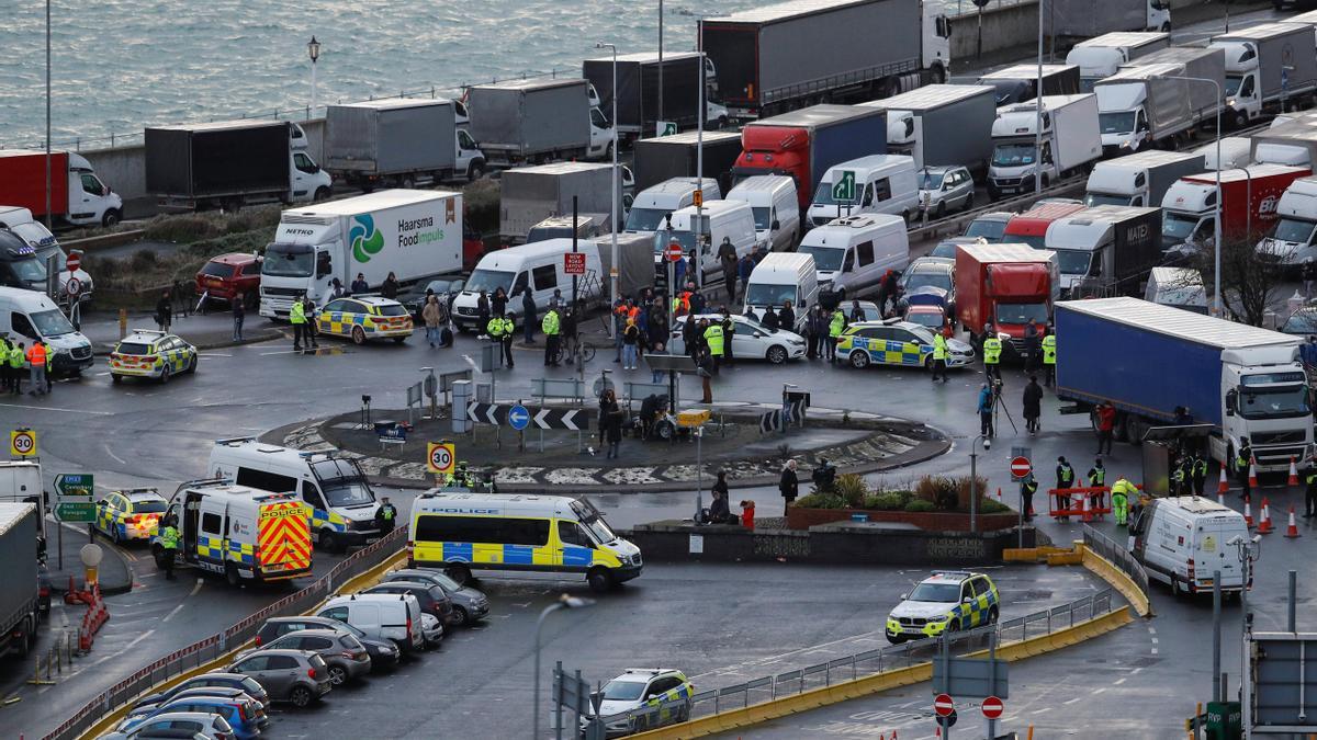 Colas de camiones para entrar en Reino Unido en Dover