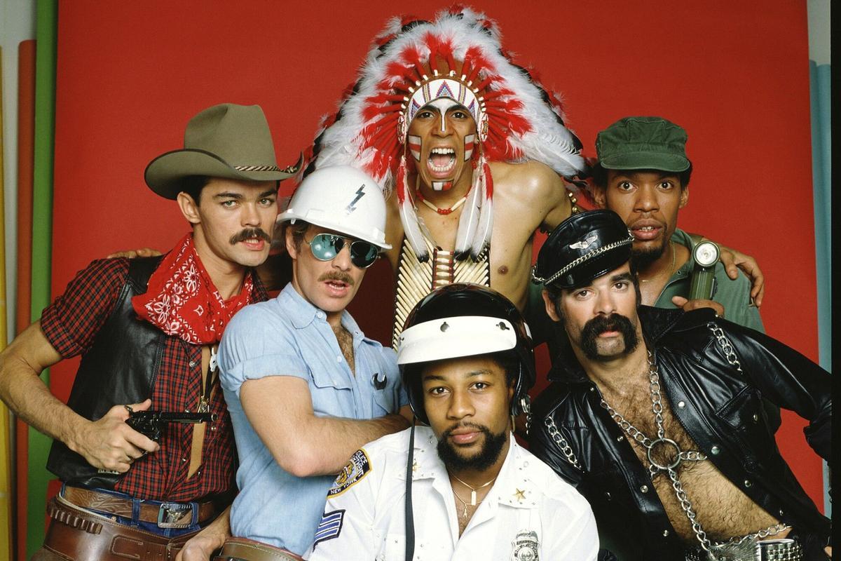 Los miembros originales de Village People, de izquierda a derecha: Randy Jones; David Hodo; Felipe Rose; Victor Willis; Glenn Hughes y Alexander Briley.