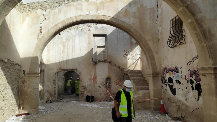 Las obras de la Torre Ansaldo cogen ritmo un mes después de su inicio en Sant Joan