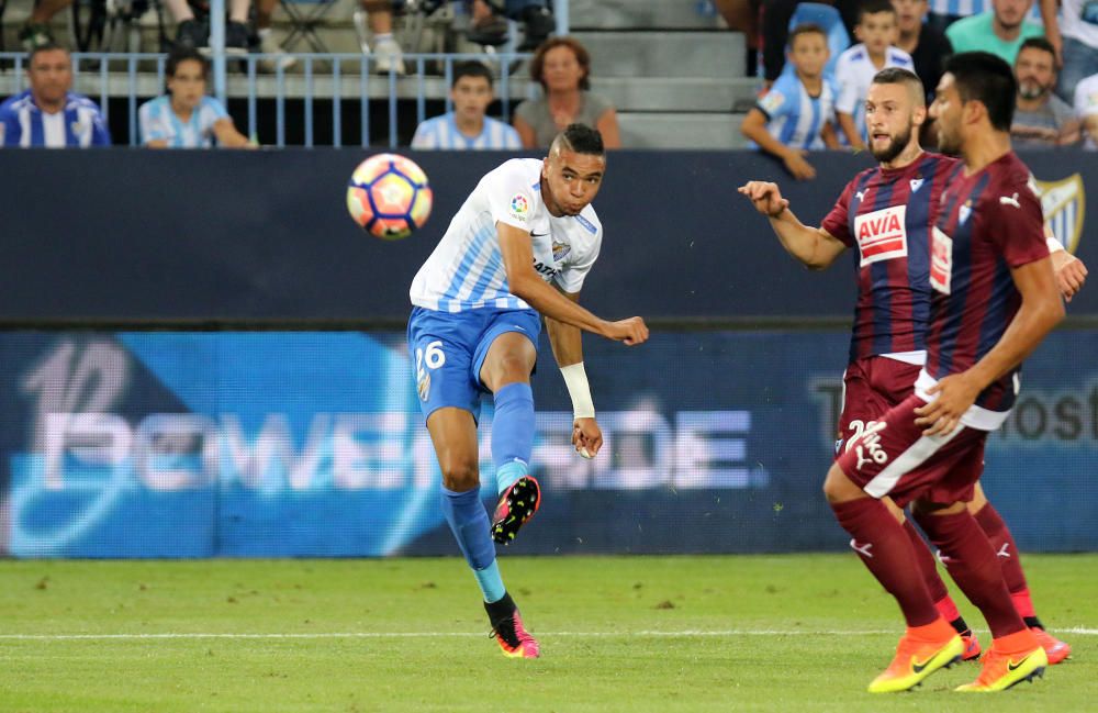 El conjunto de Juande Ramos remonta y logra su primera victoria en la liga.