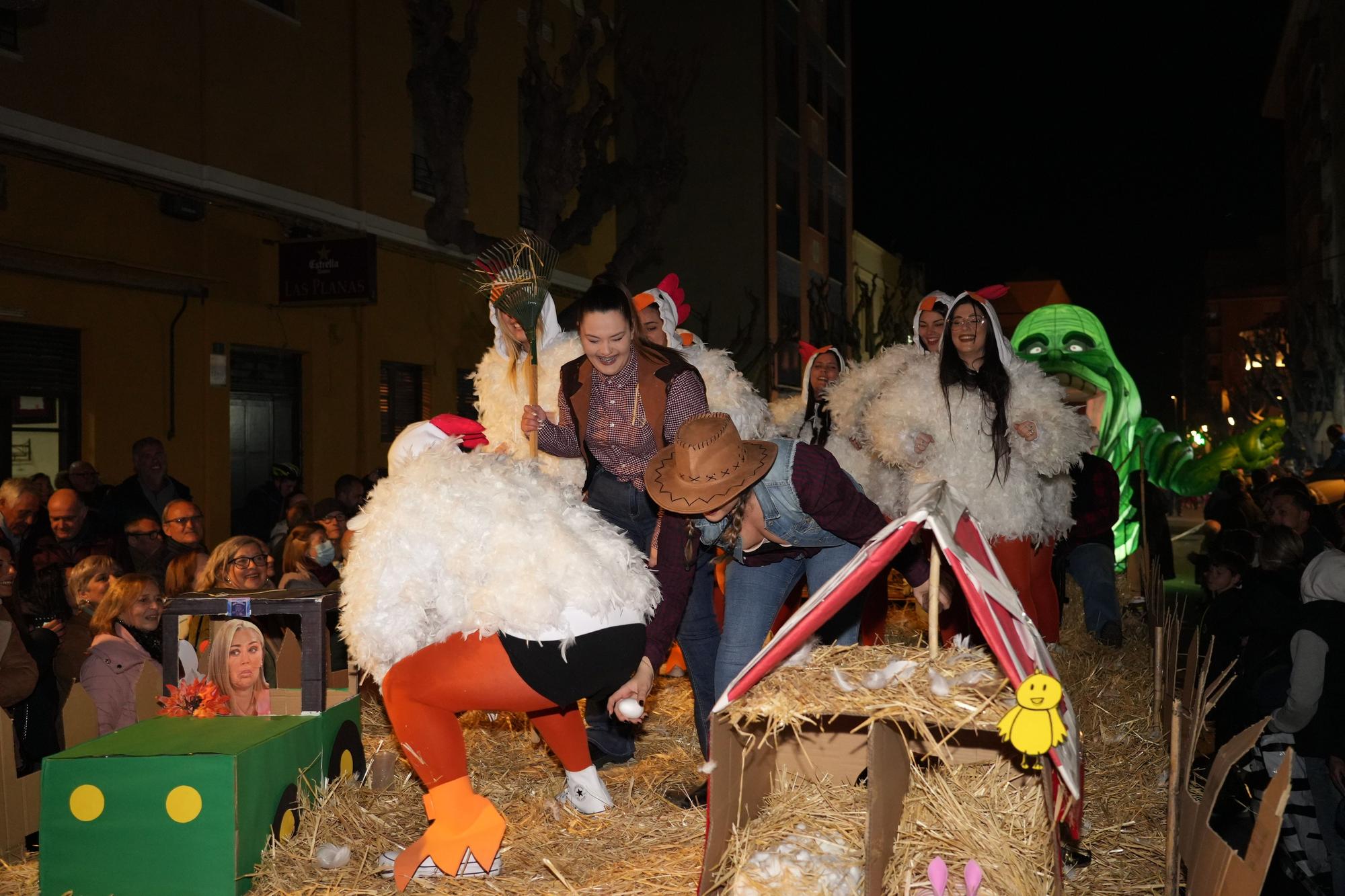 GALERÍA | El Grao de Castelló se disfraza para celebrar el Carnaval