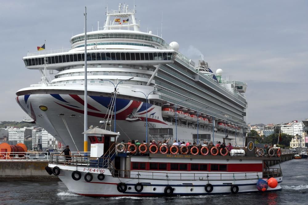 El crucero atracó a las 08.30 procedente de Cherburgo y partió a las 17.00 rumbo a Santander.