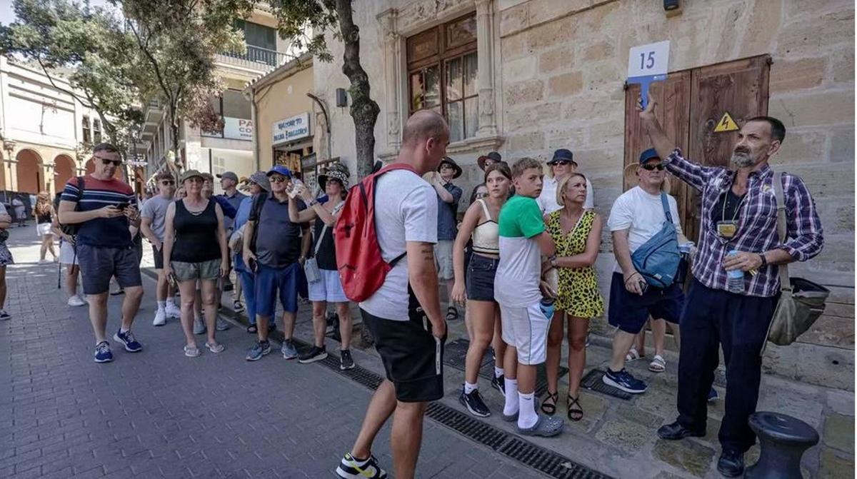 Die Stadtführungen in Palma sind ab sofort nur noch mit maximal 35 Personen (inklusive Guide) erlaubt