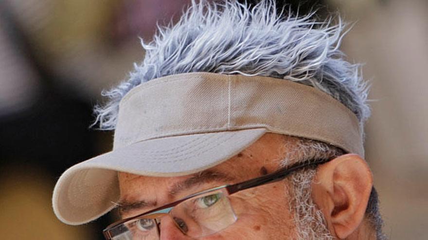 La gorra con postizo llega a Palma