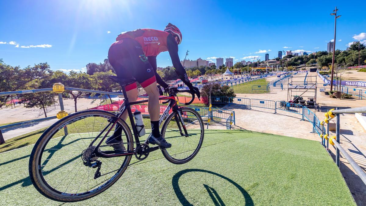 El circuito de Ciclo Cross que se ha instalado en Benidorm.