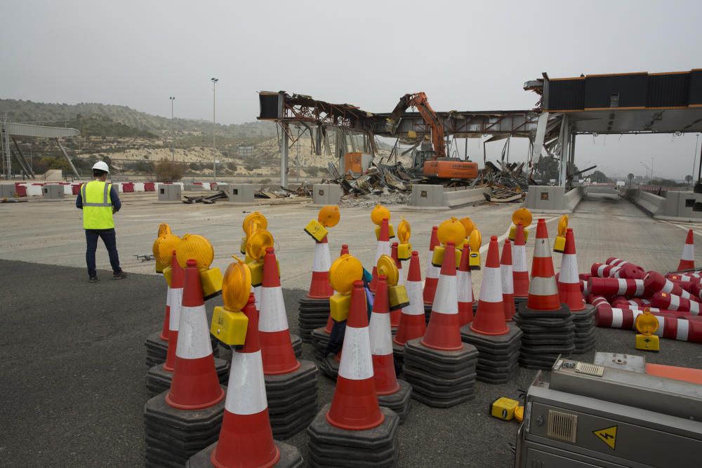 El ministerio derriba las infraestructuras en el vial entre Alicante y València