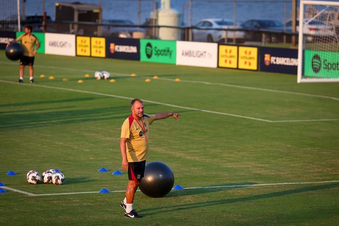 Así ha sido el entrenamiento del Barça en la Base Naval de la Marina de Annapolis para preparar el clásico