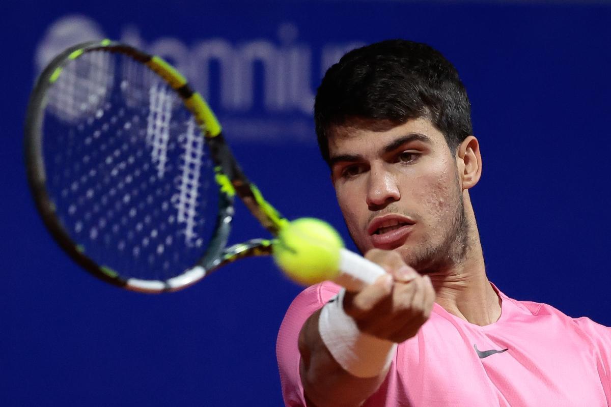 Carlos Alcaraz durante su partido de cuartos de final.