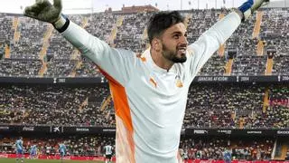 Mamardashvili se hace un gigante en el Valencia CF