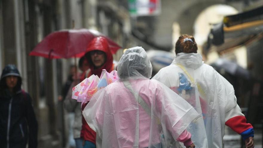 La lluvia acompaña el inicio del curso en A Coruña, con cambios hacia el fin de semana